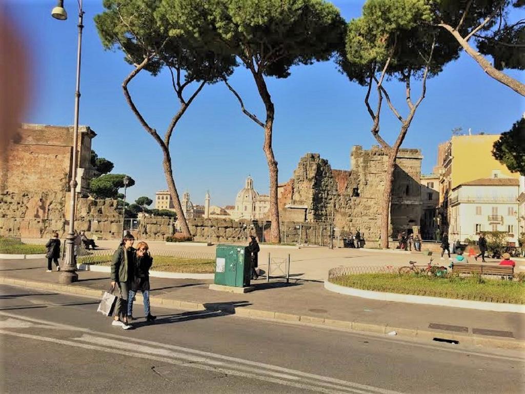 Casa Vacanze Colosseum By Alice Rom Exteriör bild